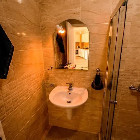 Zornitsa 公寓式酒店 4*