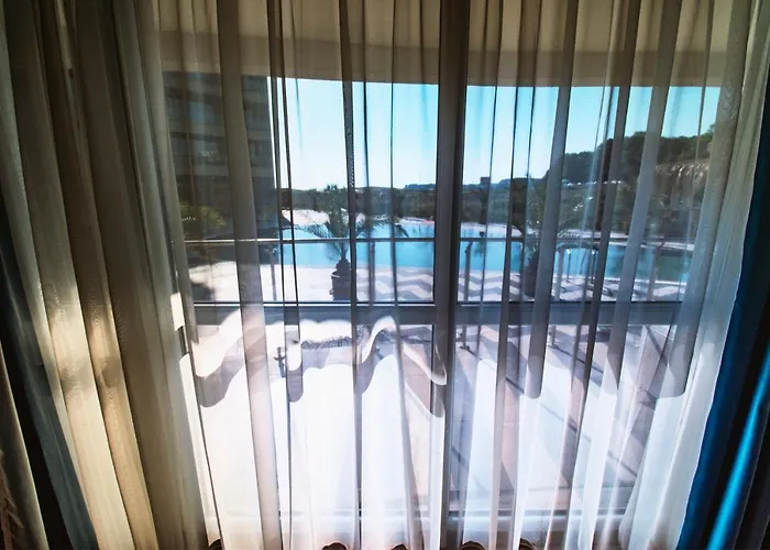 Zornitsa Aparthotel 4*